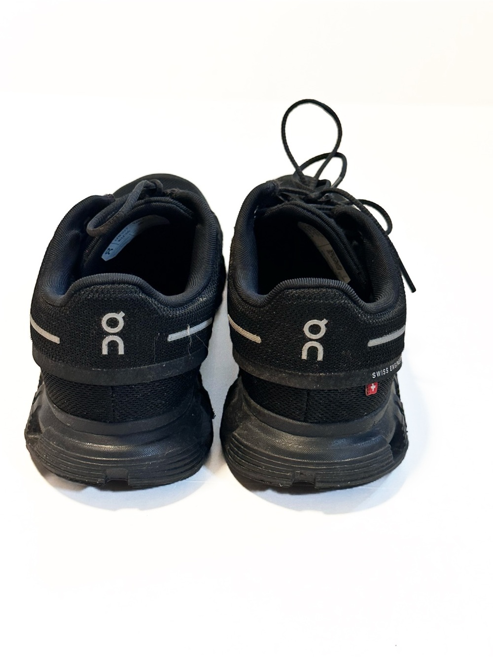 ON Cloud 6 Running Shoes - Picture 5 of 7